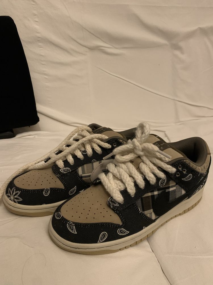 Travis scott dunk low nike 40