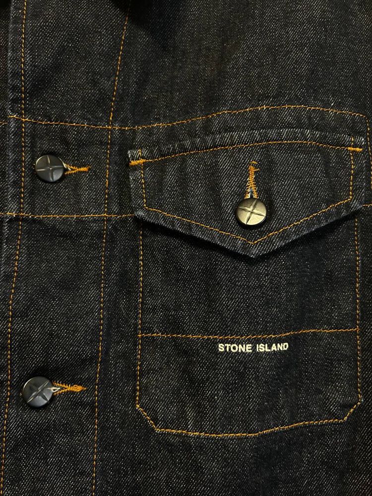 Оригінальна курточка Stone Island Denim (M)