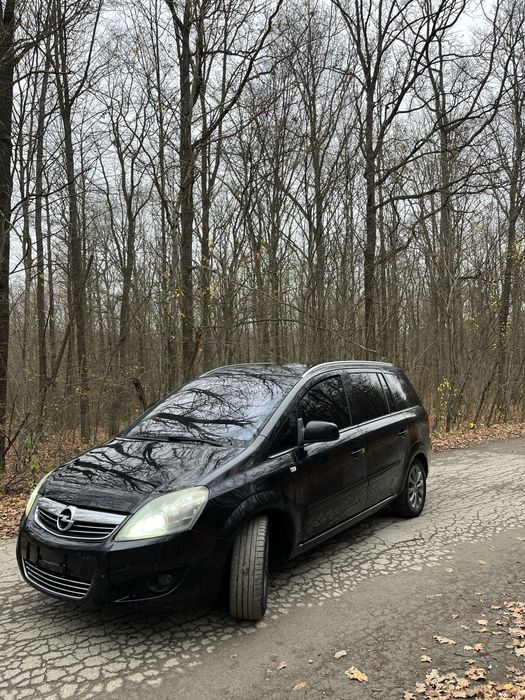 Продам Opel zafira b рестайлинг торг
