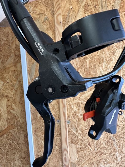 Hamulec hydrauliczny tarczowy tył Shimano Deore BR-M6100