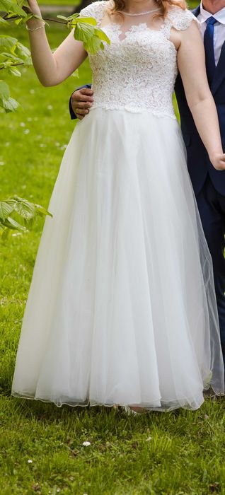 Suknia ślubna zakupiona w kwietniu 2023 rozmiar od M-XL