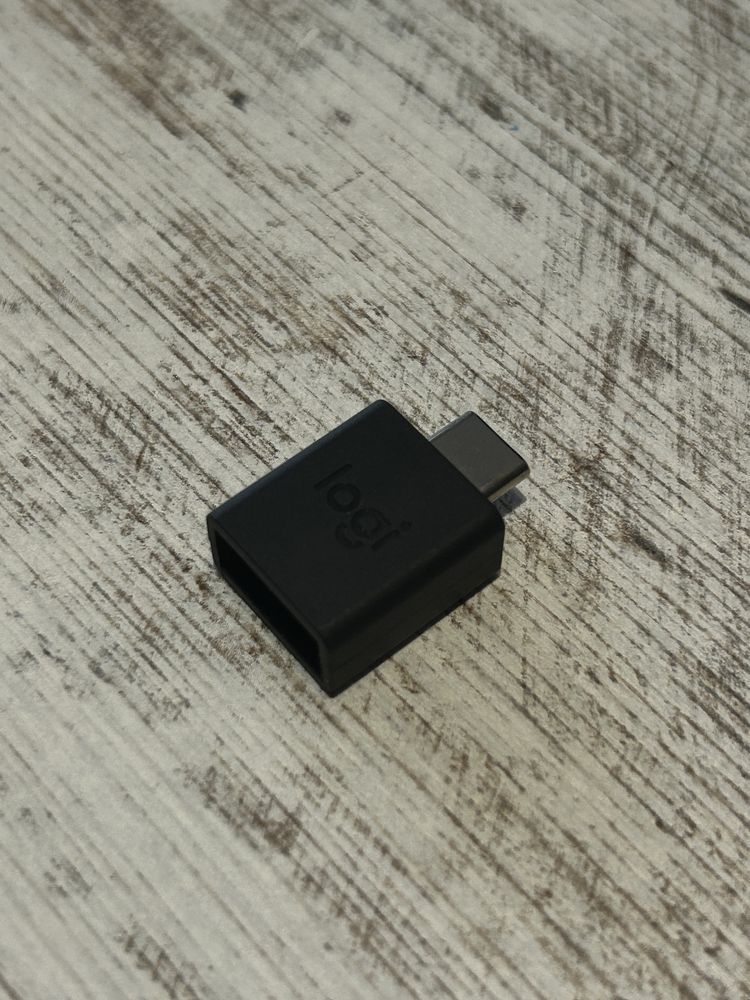 Оригінальний кабель Logitech / перехідник USB-C > USB-A