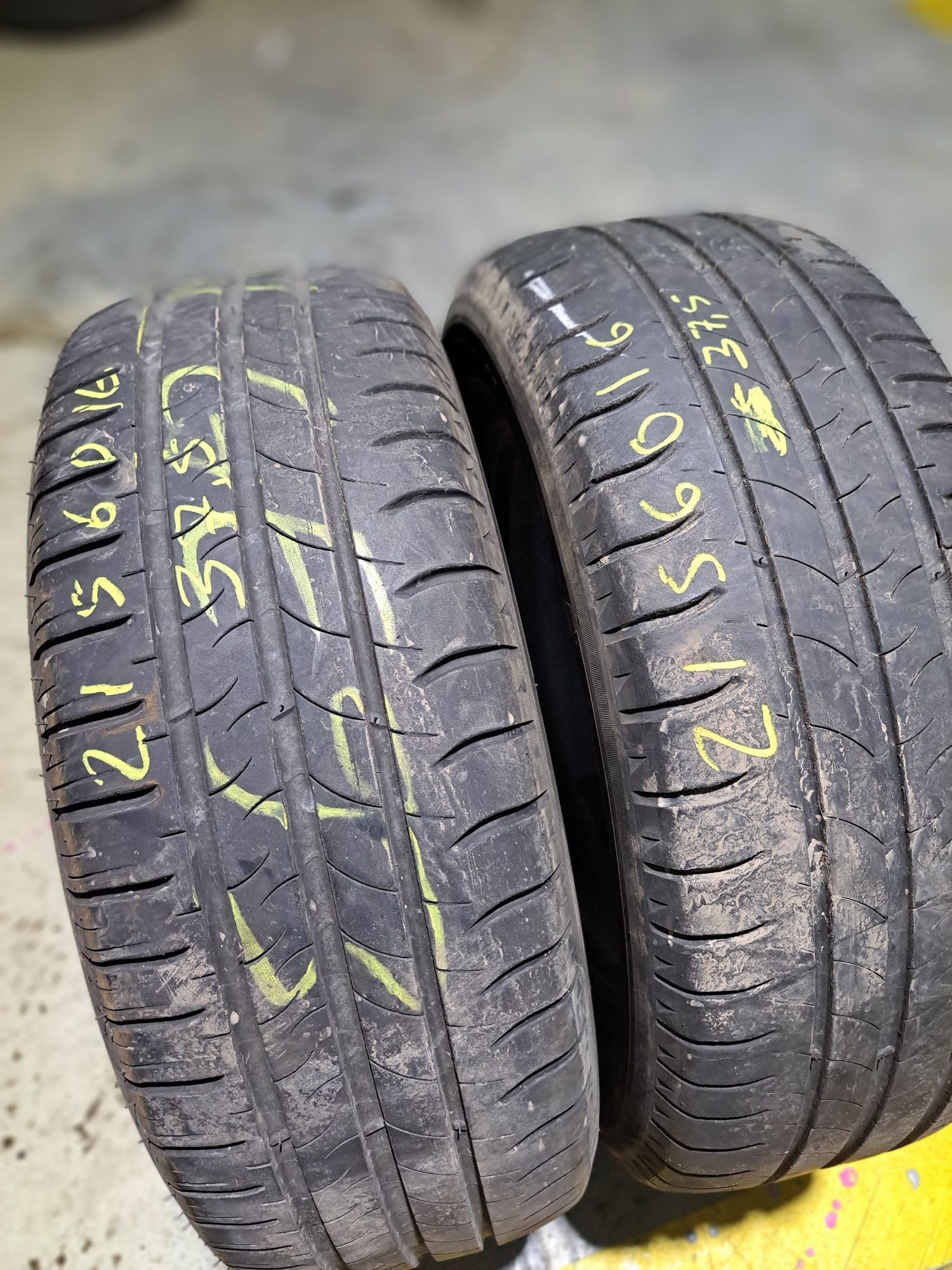 Pneus 215/60/16 michelin