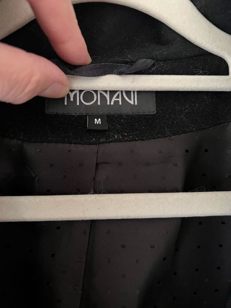 Płaszcz wełniany Monavi stan bardzo dobry