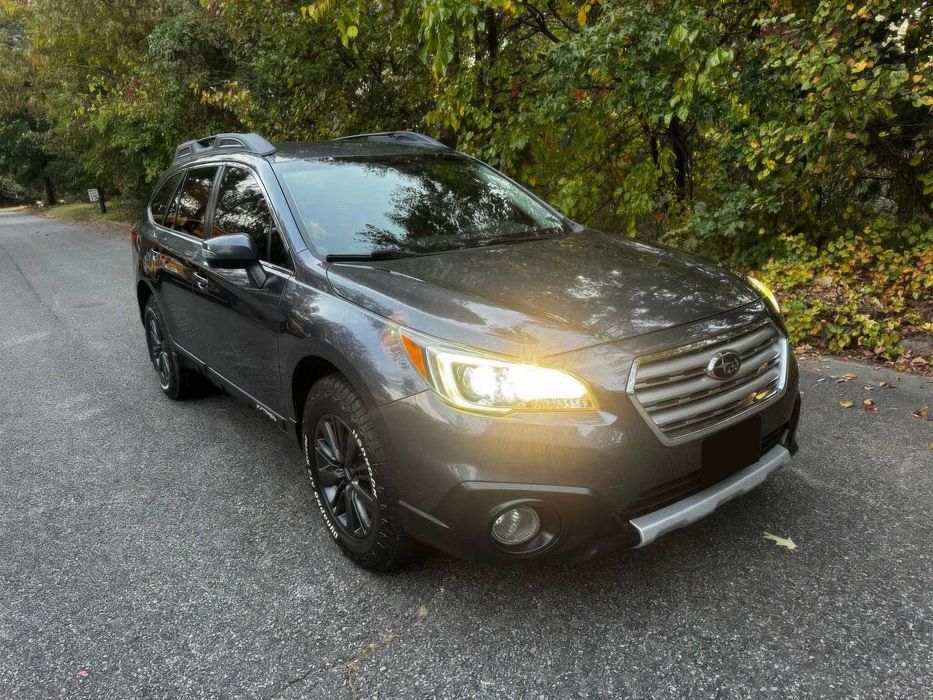 Subaru Outback Limited      2015