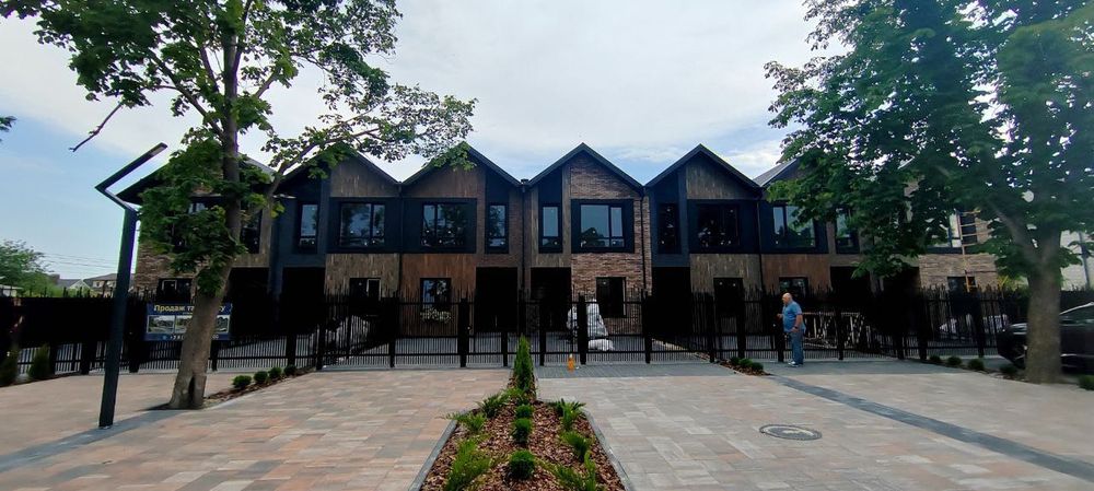 Продаж таунхаусів в Бучі