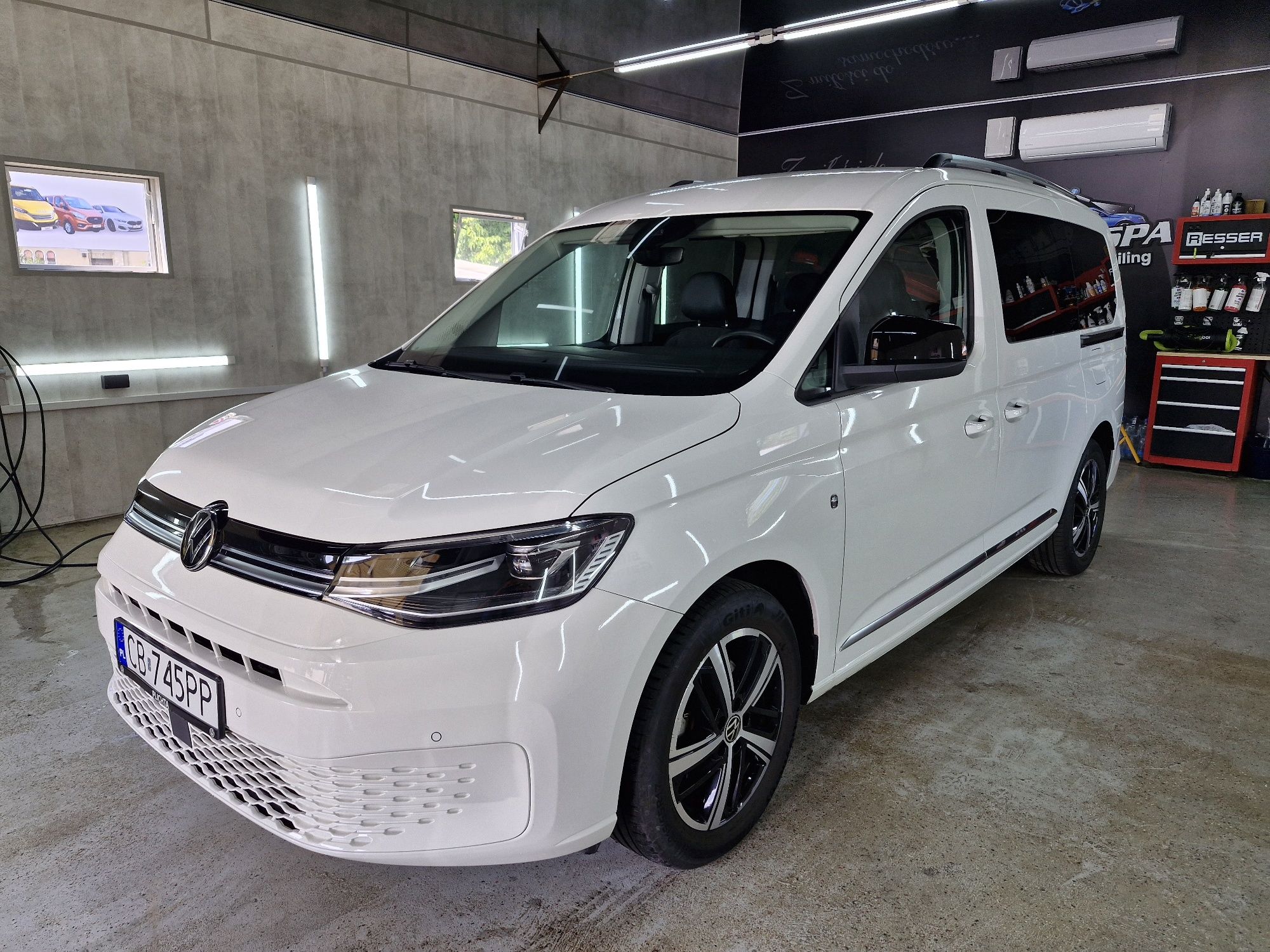 Volkswagen Caddy 7 osobowy Polski Salon Jak nowy Prywatny Automat