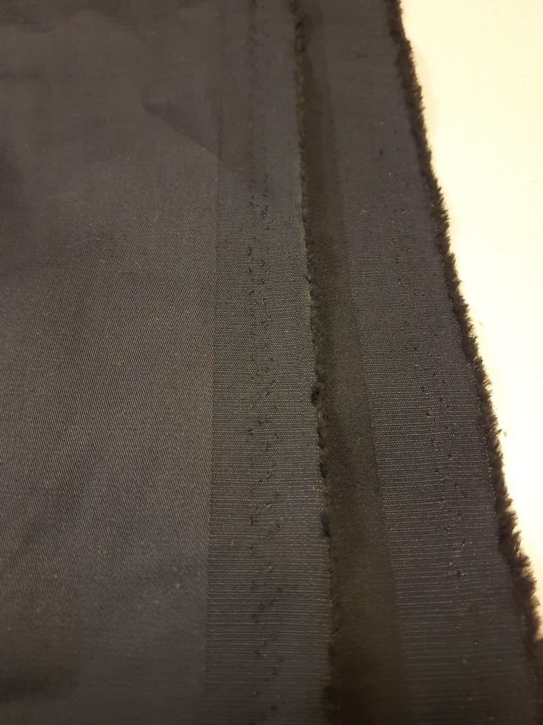 Tkanina cieńsza granat szer.145 cm.