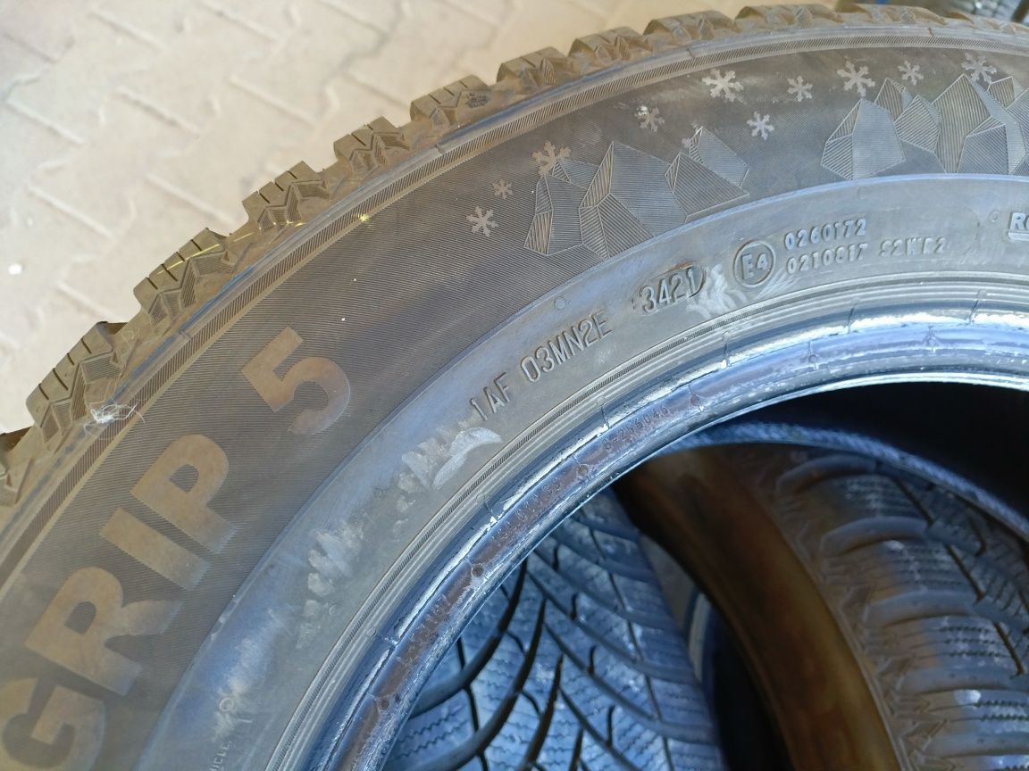 Opony zimowe 215/65/16 semperit 4 sztuki 2021r