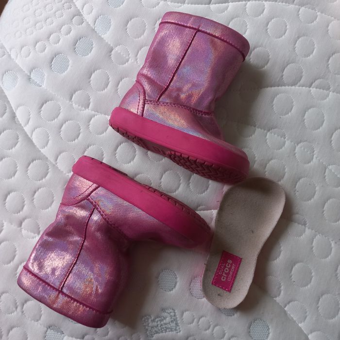 Crocs brokatowe buciki dual long 13 cm
