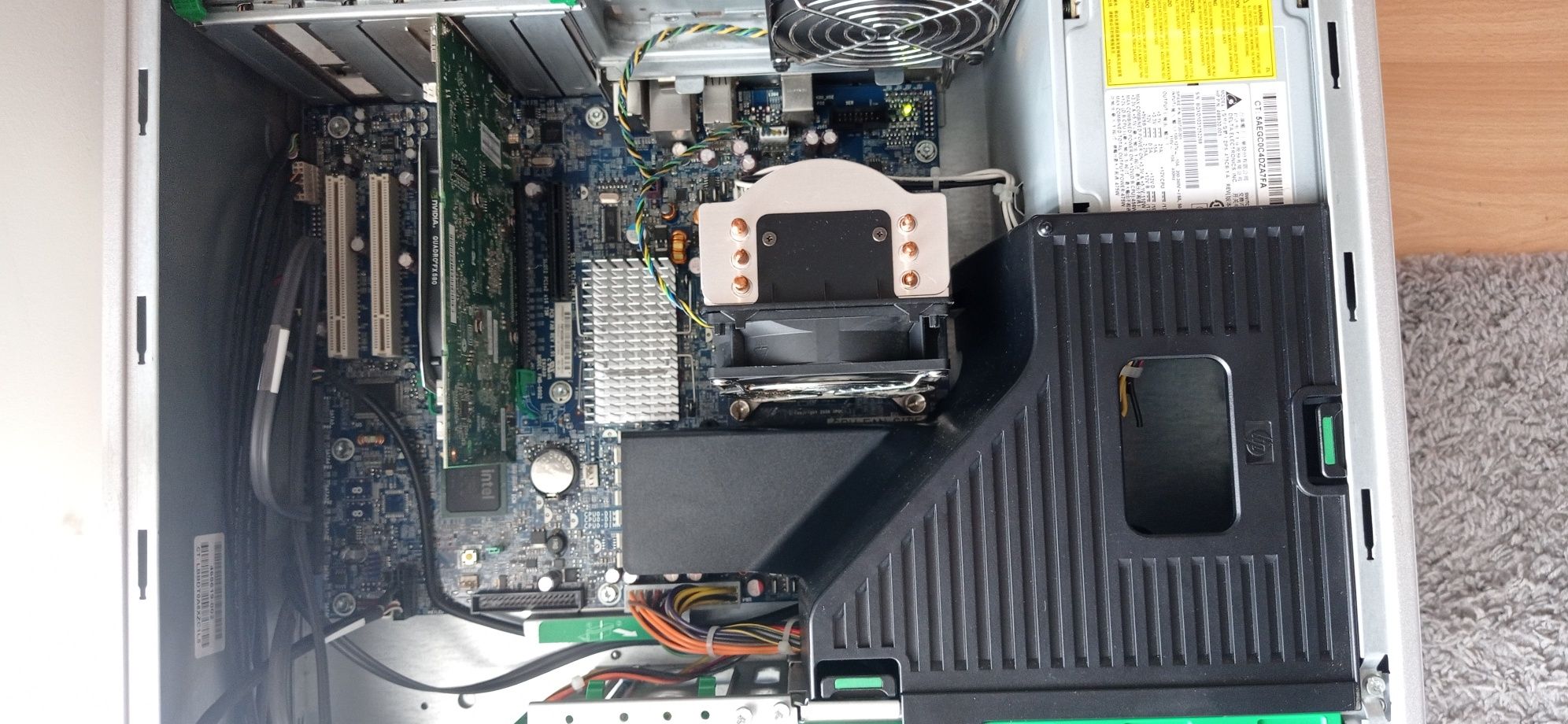 HP Z400 Workstation