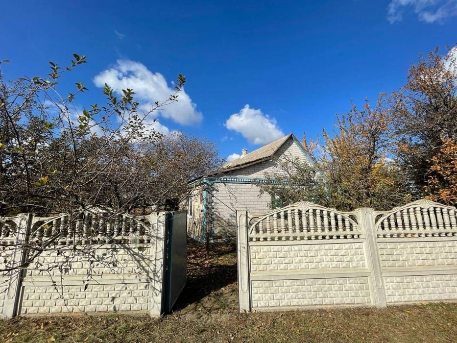 Будинок з опаленням, водою та інтернетом, 30 км від міста