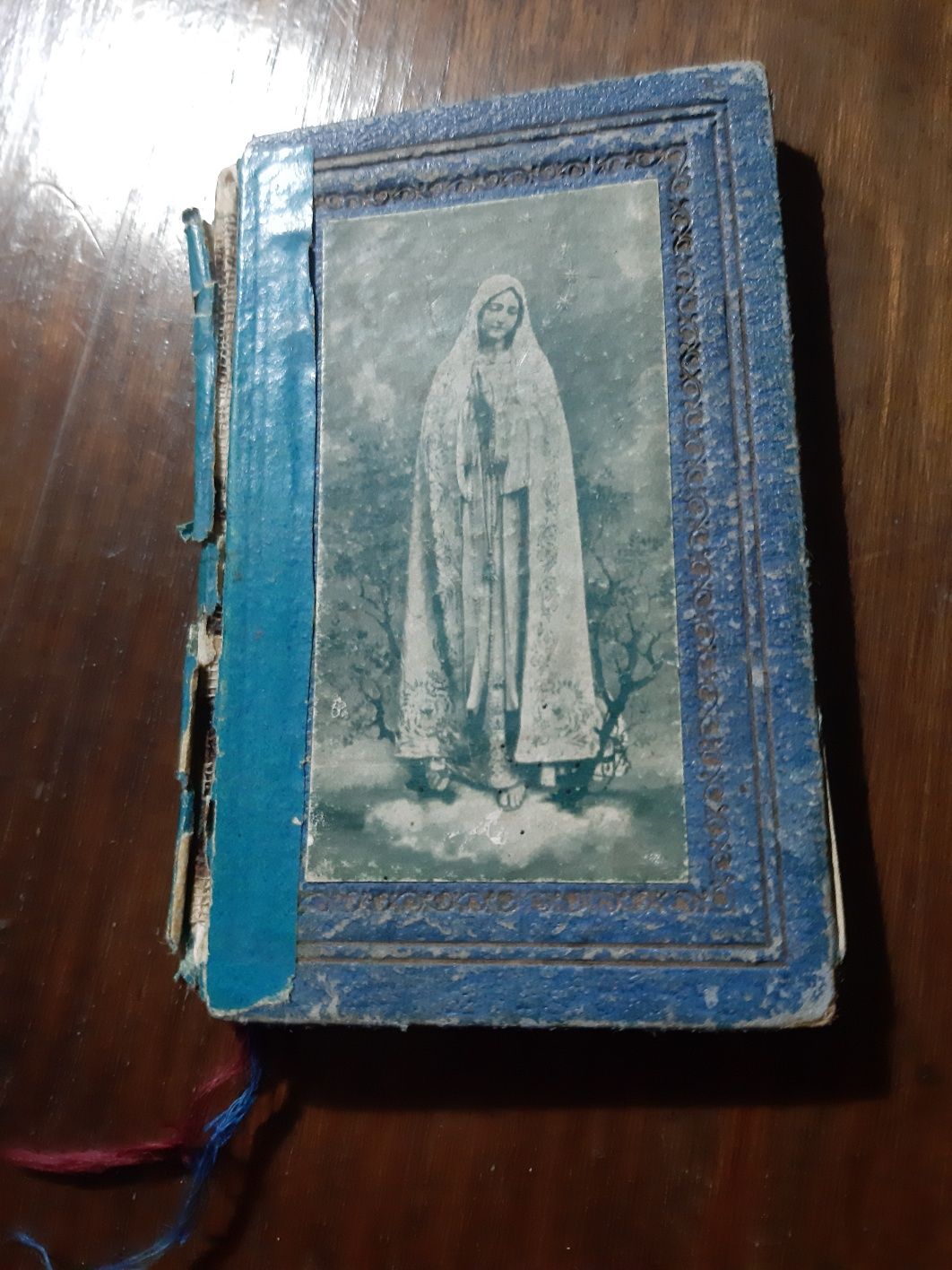 Livro de Missa e orações dos anos 30