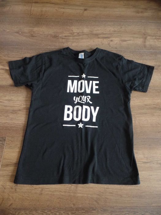 Czarna bluzka krótki rękaw t-shirt Move Your Body R. 7-8 lat
