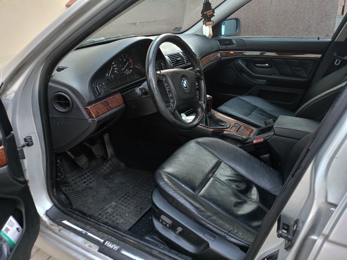 BMW E39 2.5d 2002