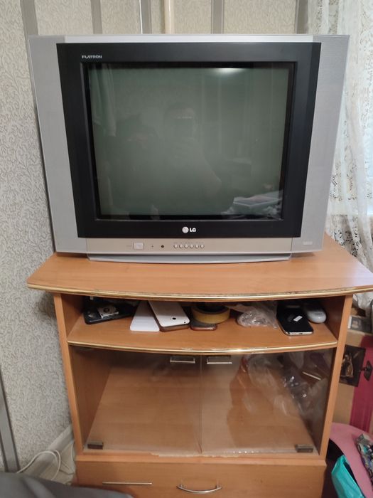 Телевизор LG 21FX5RLX