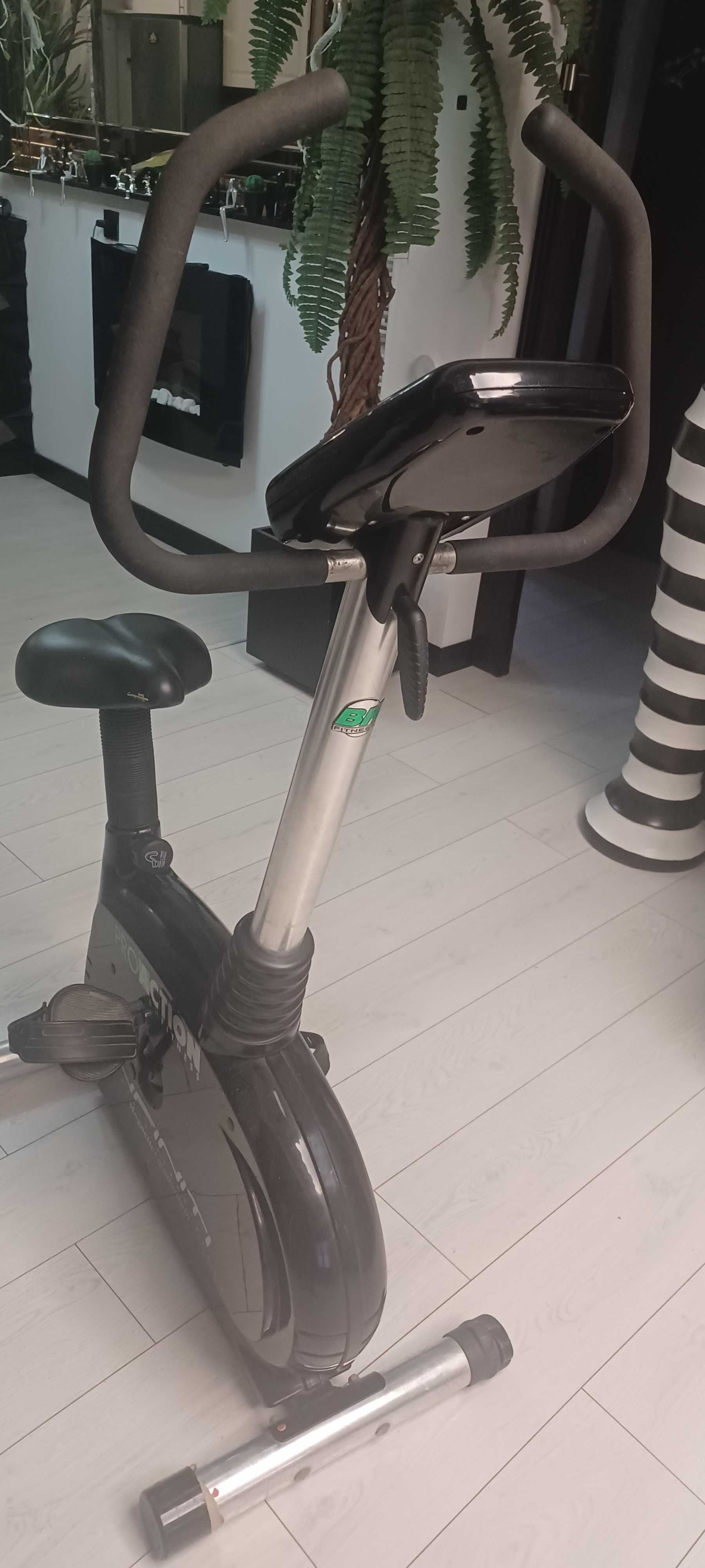 Bicicleta fixa / estática - Fitness, em bom estado