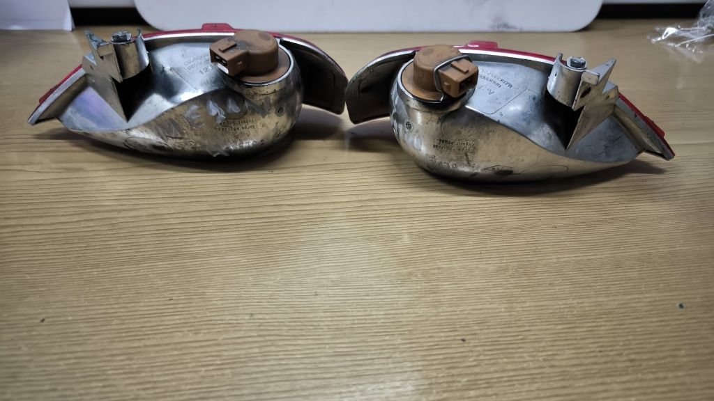 Dois Farolins de Renault Megane 4 traseiros