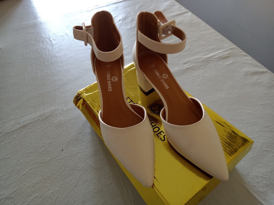 Sapatos para cerimônia (Como Novos)