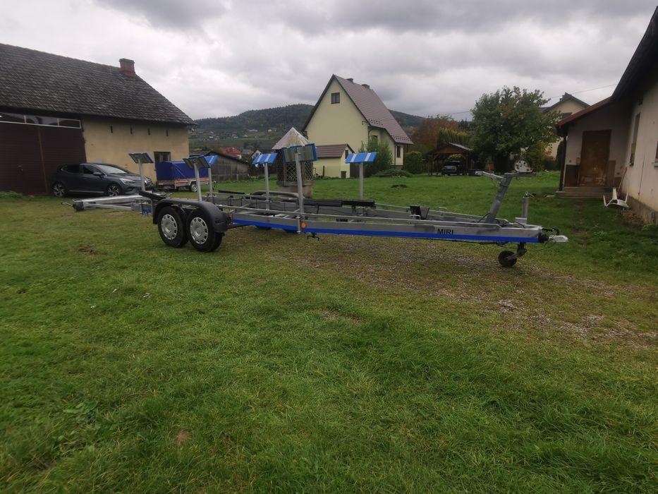 Przyczepa do Łodzi motorowych i żaglowych ciężarowa 2500dmc 9m 2 kompl
