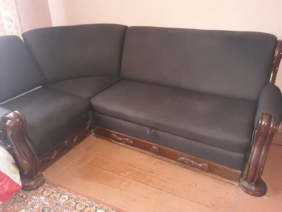 Продам меблі б/у: мягкий куток, диван, тафта, шафу,стінку
