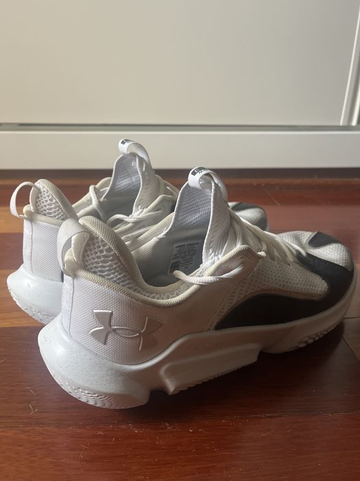 Sapatilha de basket Under Armour FUTR X-3