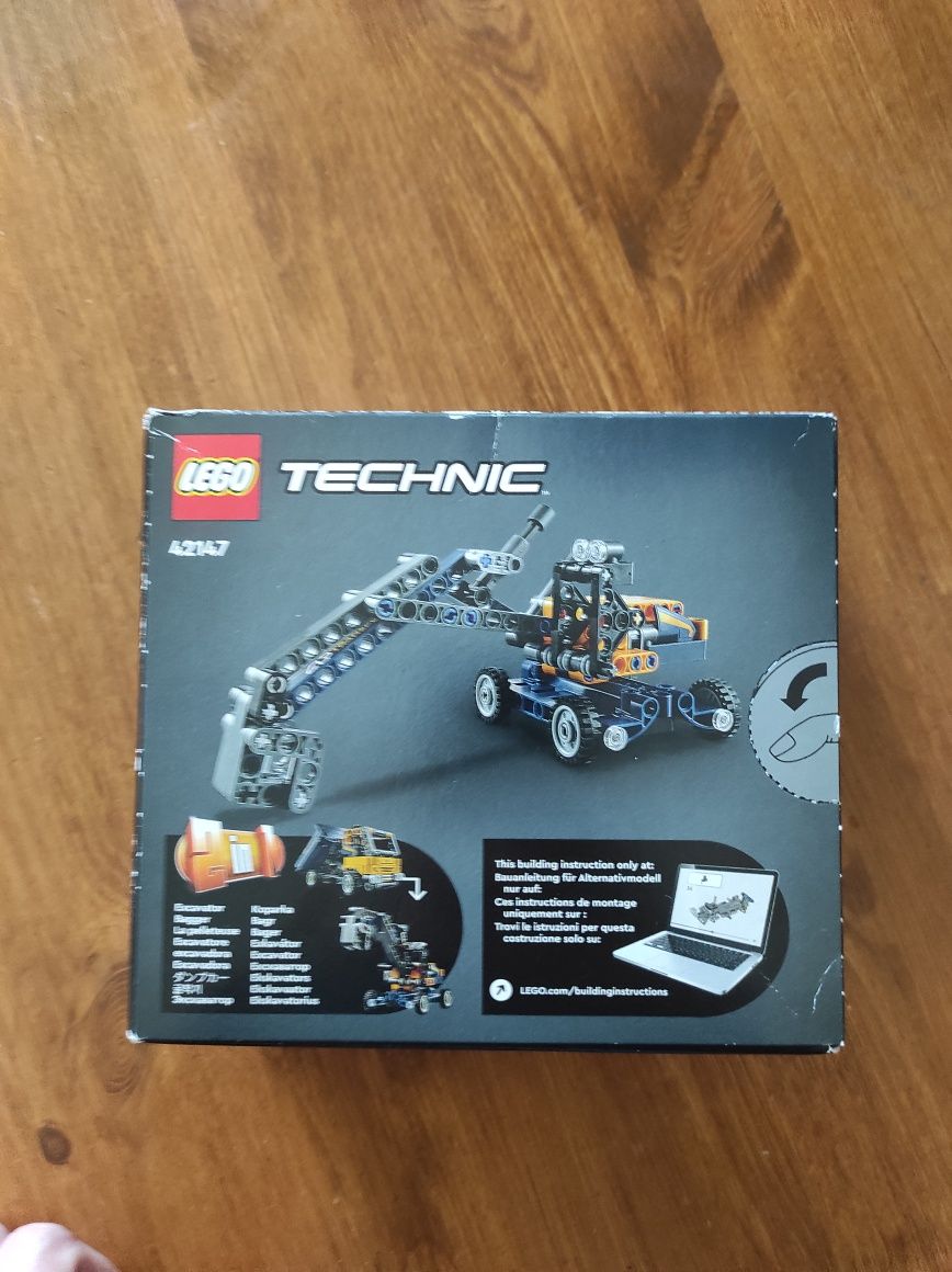 LEGO Technic Самосвал 42147