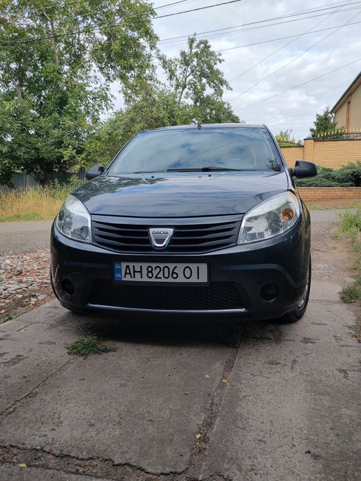 Продам Dacia Sandero 2009 год
