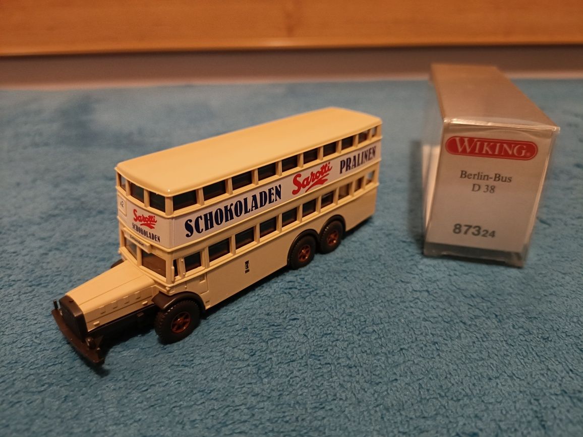 Autobus piętrowy Wiking 1:87