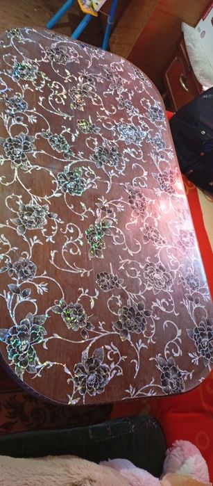 Продаю стіл- 1100 грн