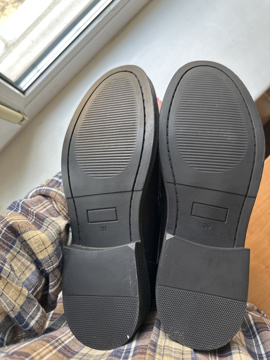 Шкіряні весняні чоботи Catwalk чорні, 38 розмір