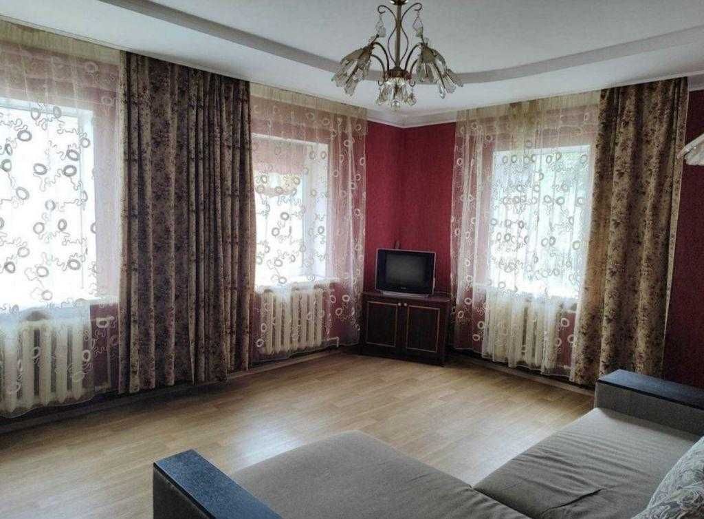 Продам окремий будинок у гарному стані