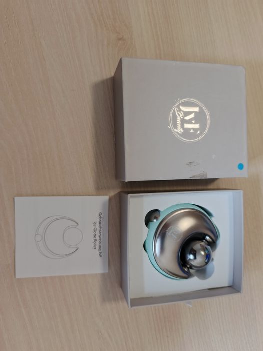 JvF - Ice globe roller do masażu twarzy miętowy Nowy