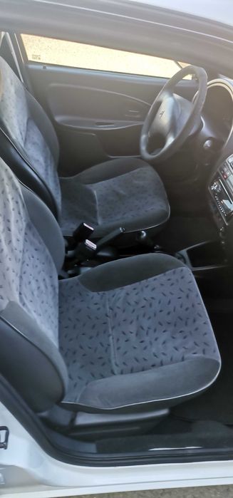 Citroen Saxo 1.5 D de 5 lugares impecável