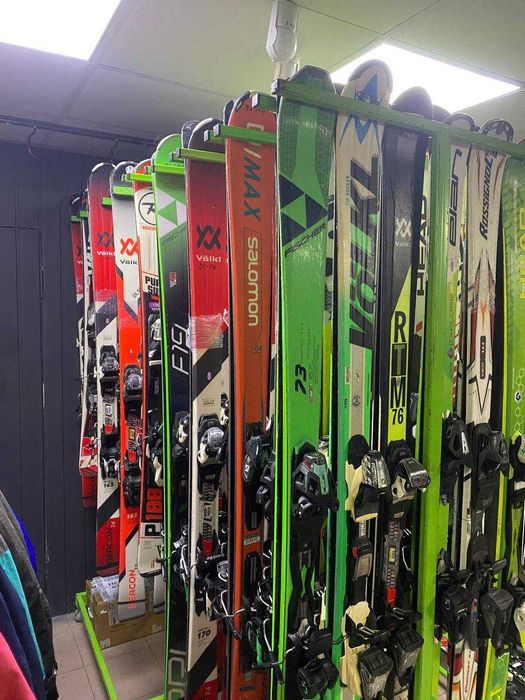 Лижі б/в та Нові, Гурт та роздріб