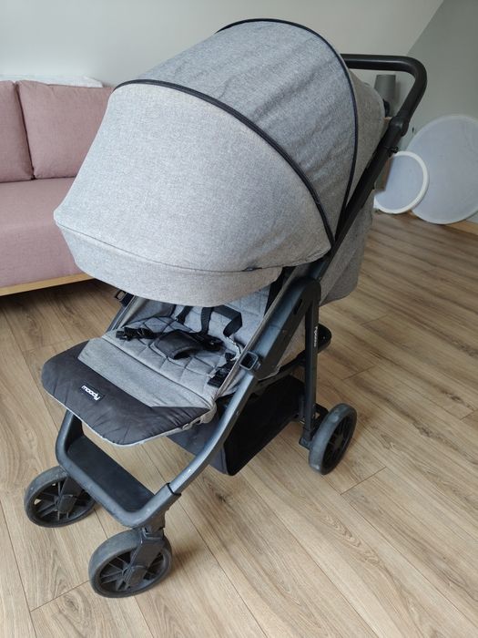 Lekka, szara spacerówka 4baby Moody