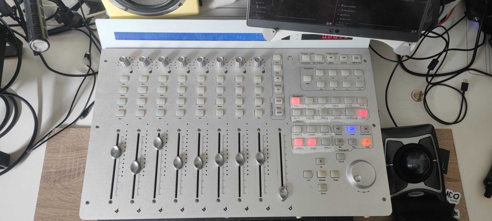 icon Qcon Pro classic