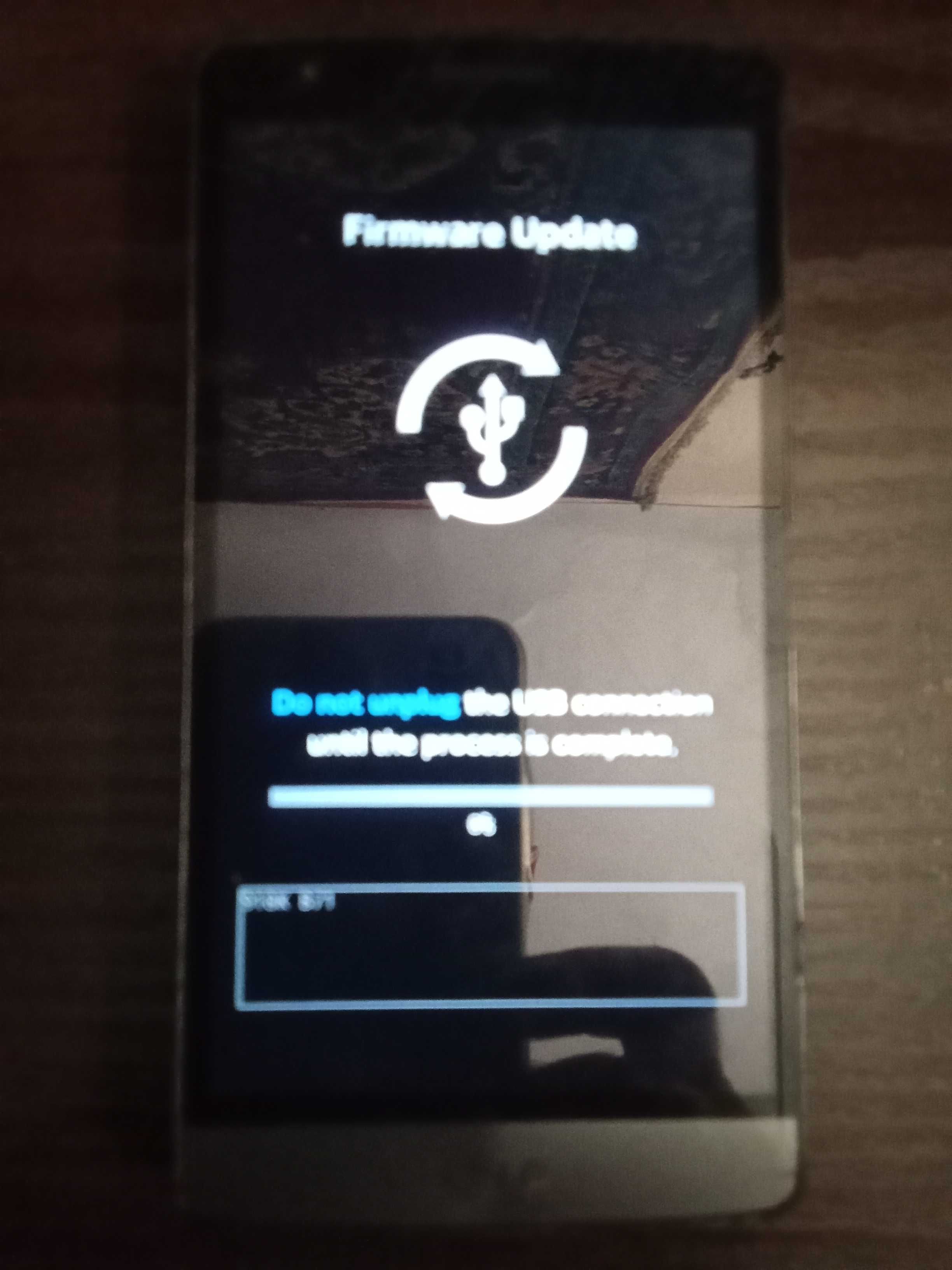 мобильный телефон LG G3S