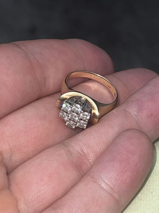 pierścionek złoty 585 z 0,70 CT diamentami