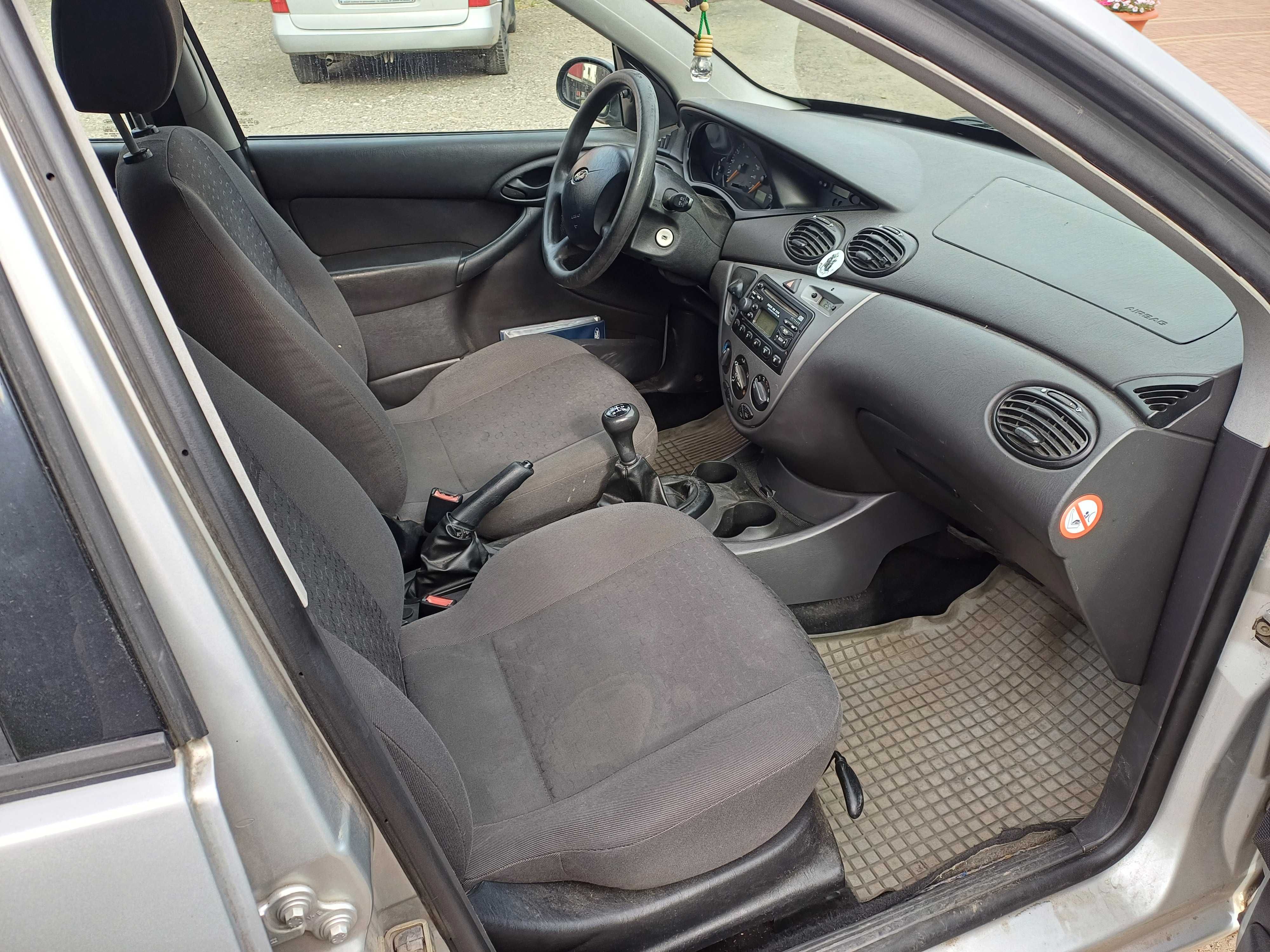 Ford Focus 2001 1,6 benzyna