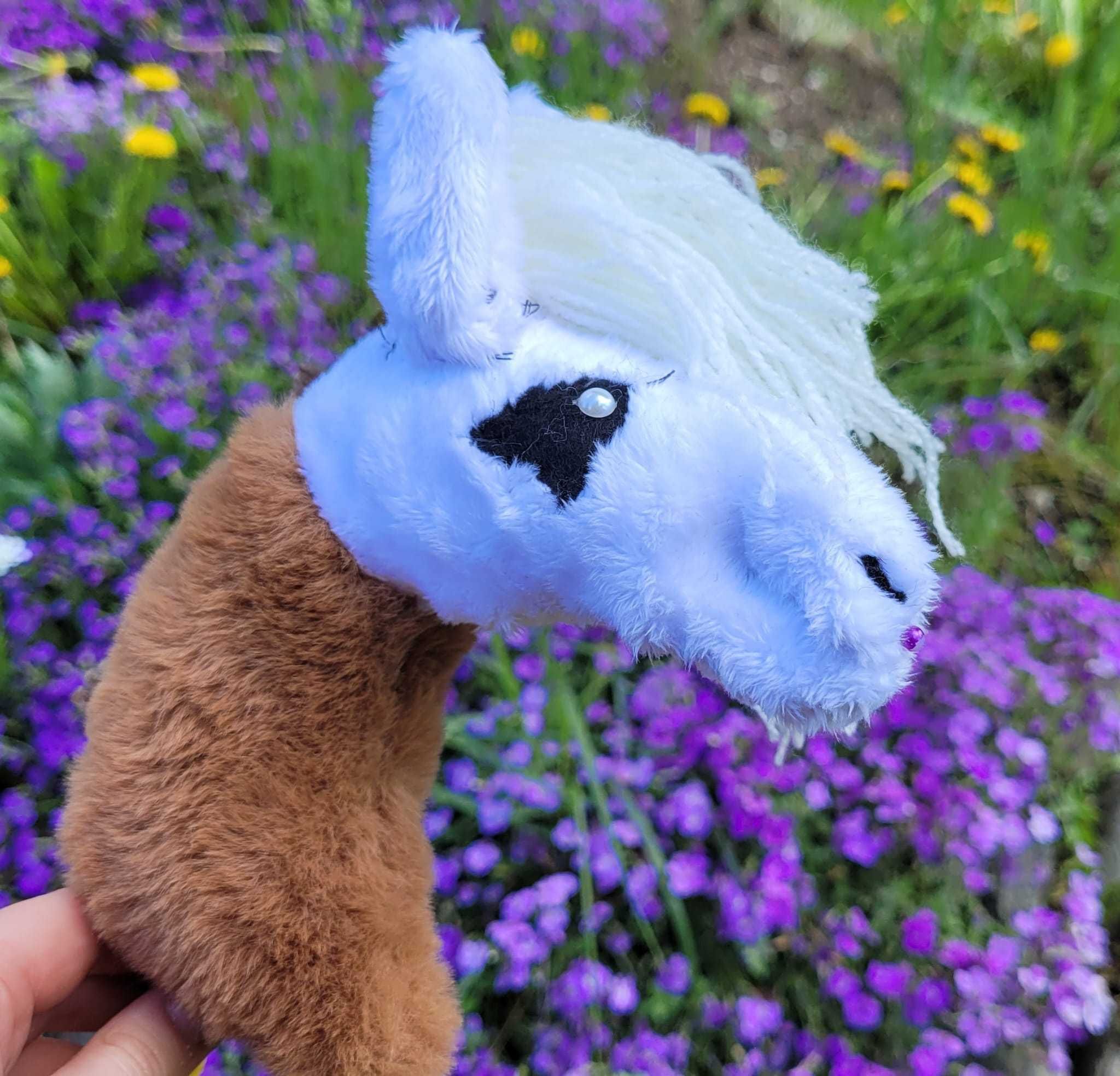 2x Hobby Horse "Elwis i Vanylla" rozmiar a5