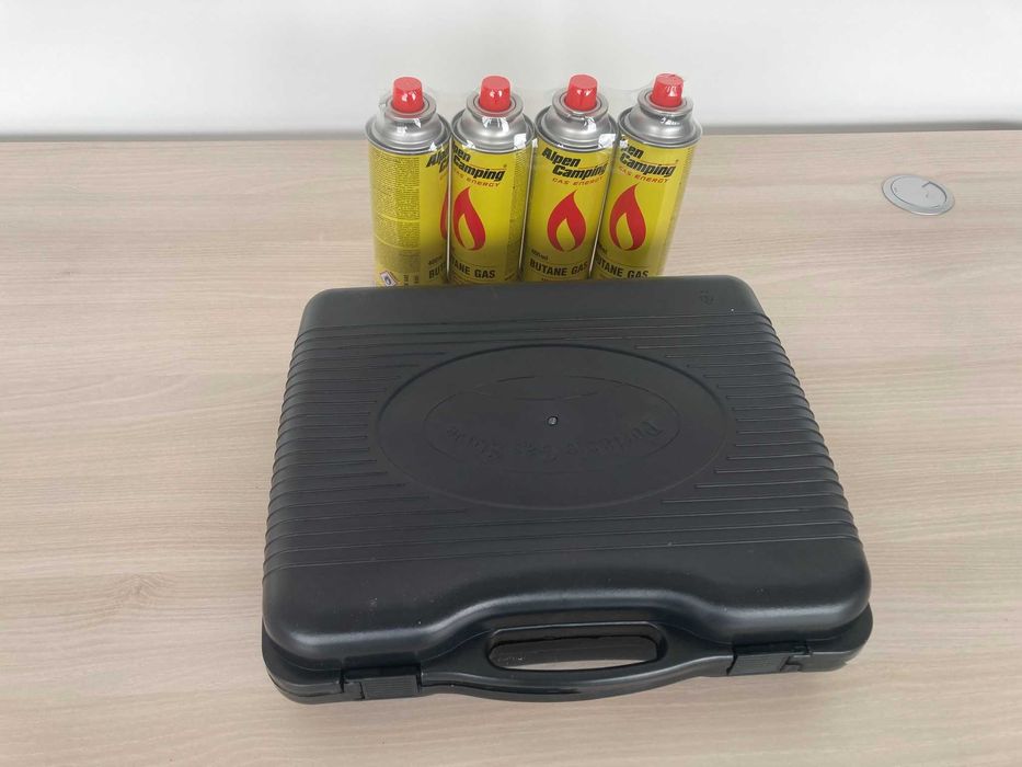 Turystyczna kuchenka gazowa czarna