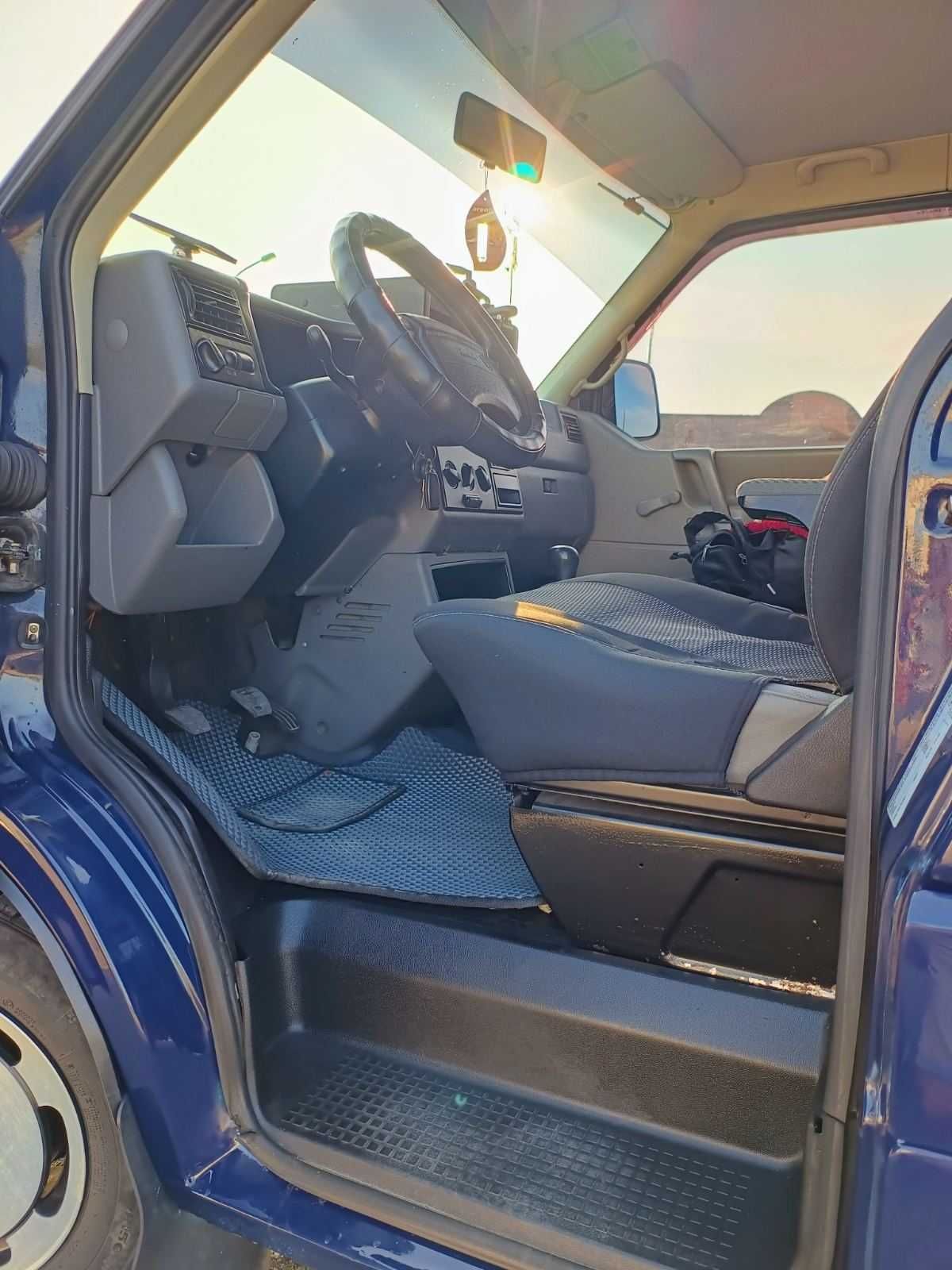 Volkswagen Transporter T4 2.5 75KW