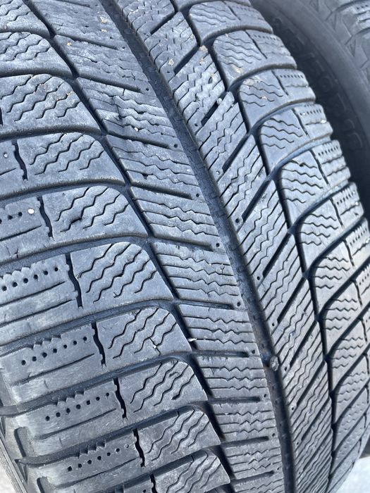 Автошини 245/50R18 зима