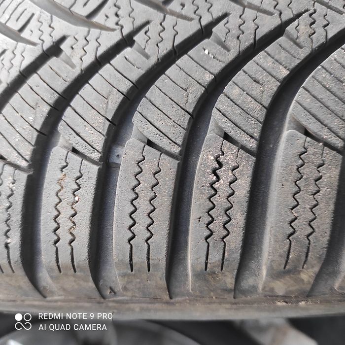 Opony zimowe z felgami