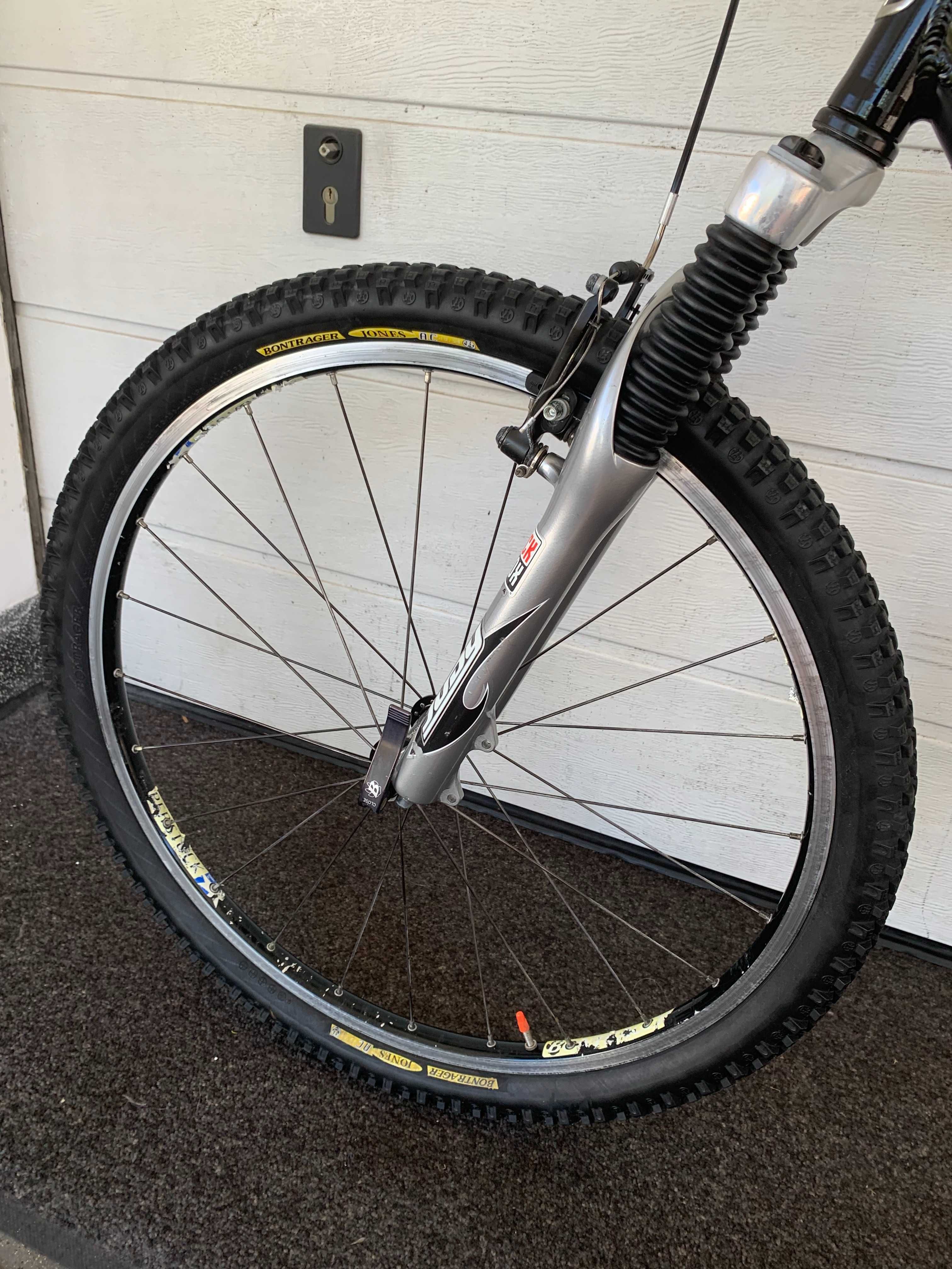 Rower Trek 6700 Shimano Deore LX Rock Shox Bontrager