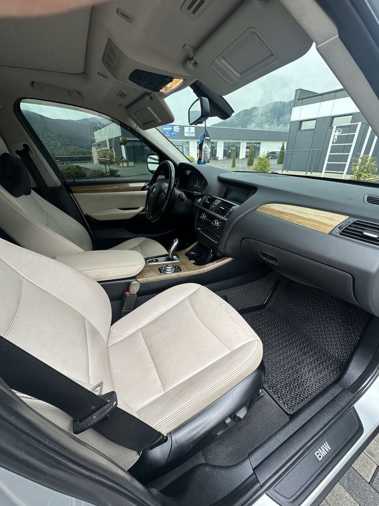 BMW  X-3 / X-DRIVE /2011р / 3.0 бензин