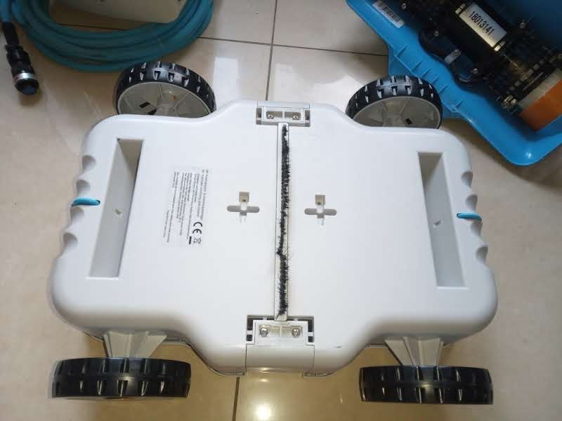 Robot basenowy Steinbach