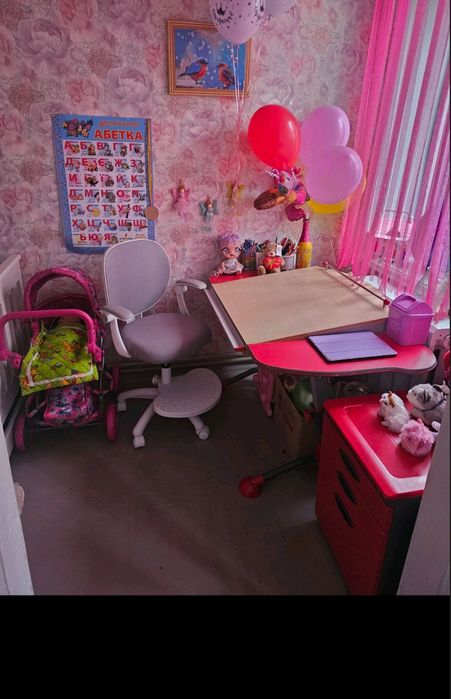 Парта стіл зростаюча з тумбою