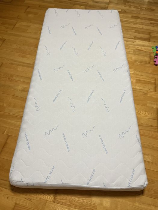 Materac piankowy 90 x 200